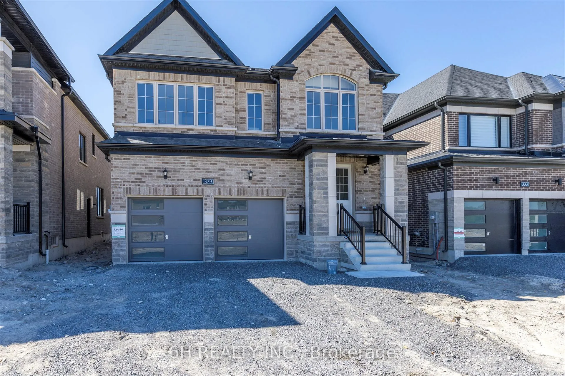 Photo 3 of 329 O'Toole Crescent, Peterborough, Monaghan Ward 2 — HOMEH