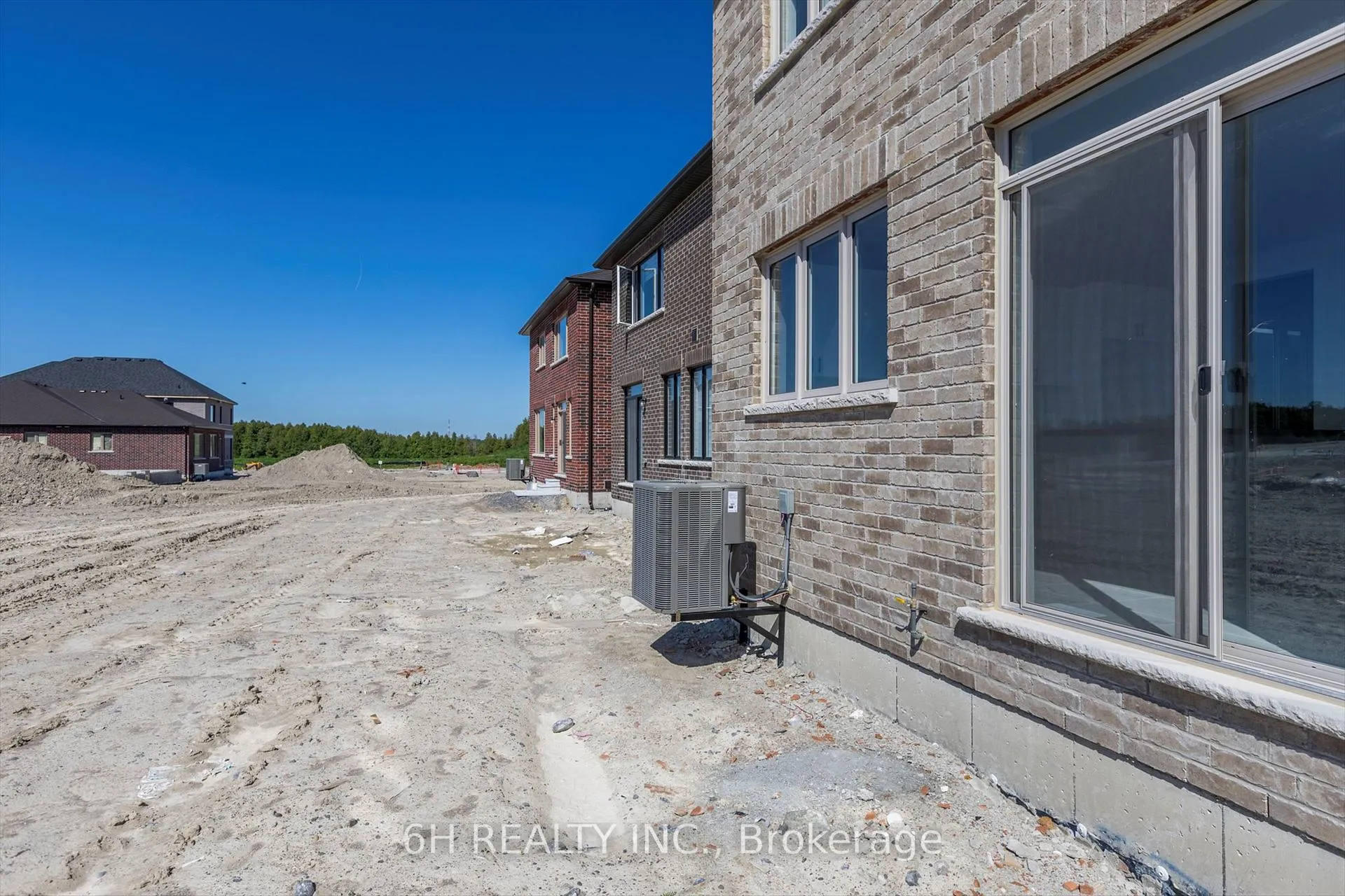 Photo 45 of 329 O'Toole Crescent, Peterborough, Monaghan Ward 2 — HOMEH