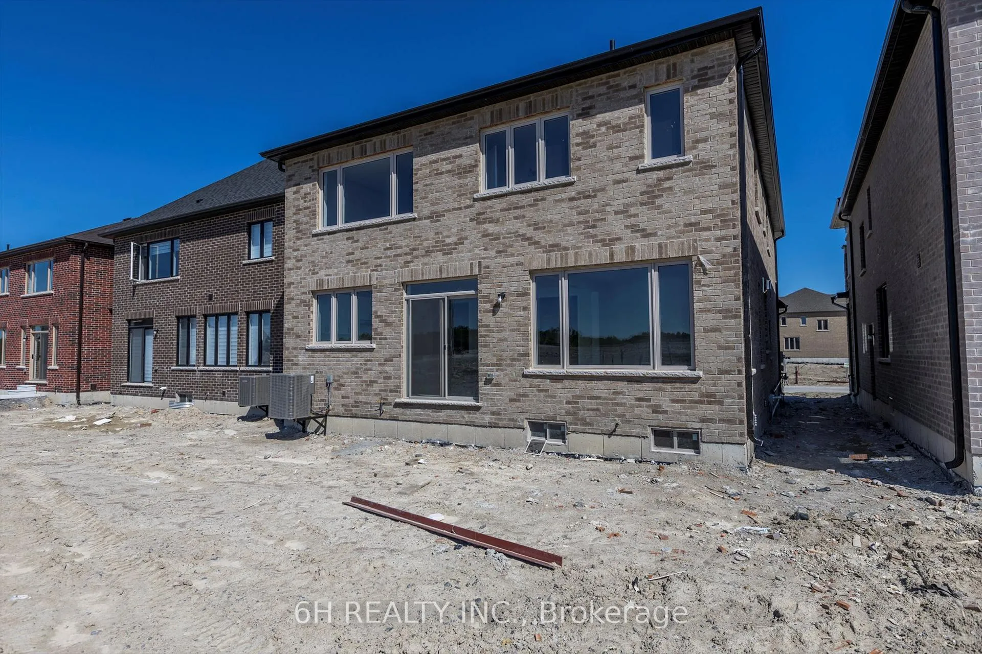 Photo 50 of 329 O'Toole Crescent, Peterborough, Monaghan Ward 2 — HOMEH