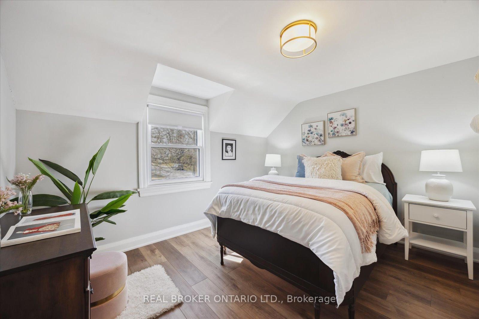 Photo 20 of 717 Masson Street, Oshawa, Centennial — HOMEH