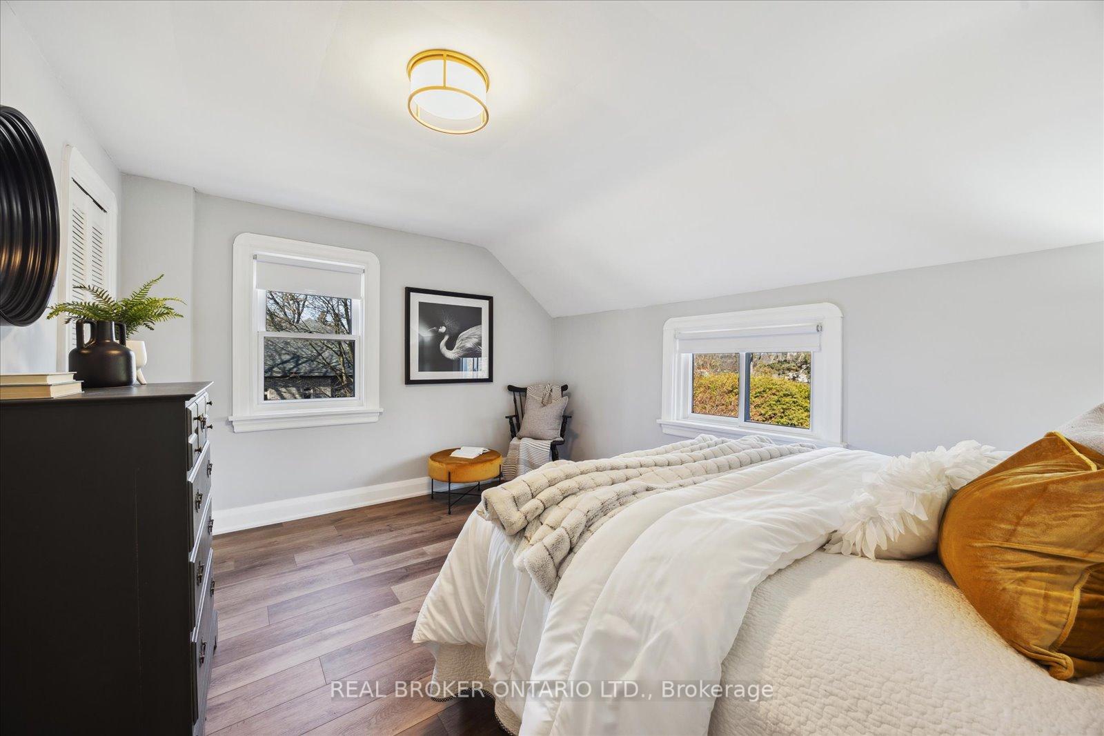 Photo 23 of 717 Masson Street, Oshawa, Centennial — HOMEH