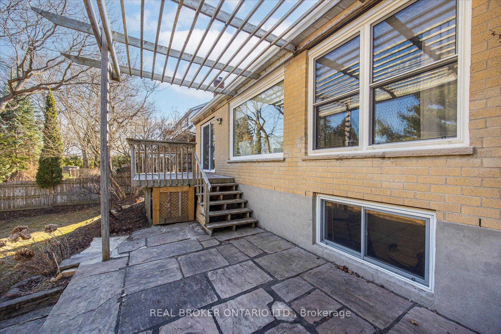 Photo 33 of 717 Masson Street, Oshawa, Centennial — HOMEH