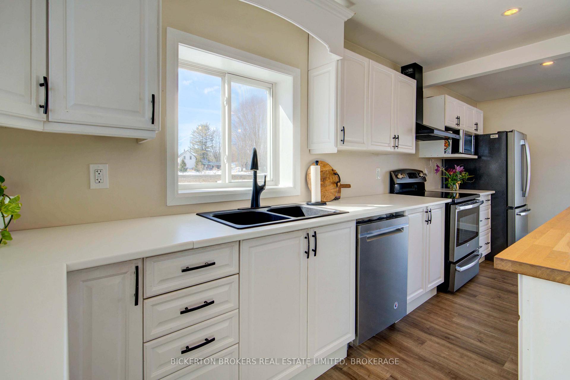 Photo 11 of 5518 Algonquin Road, Augusta, Augusta Twp — HOMEH
