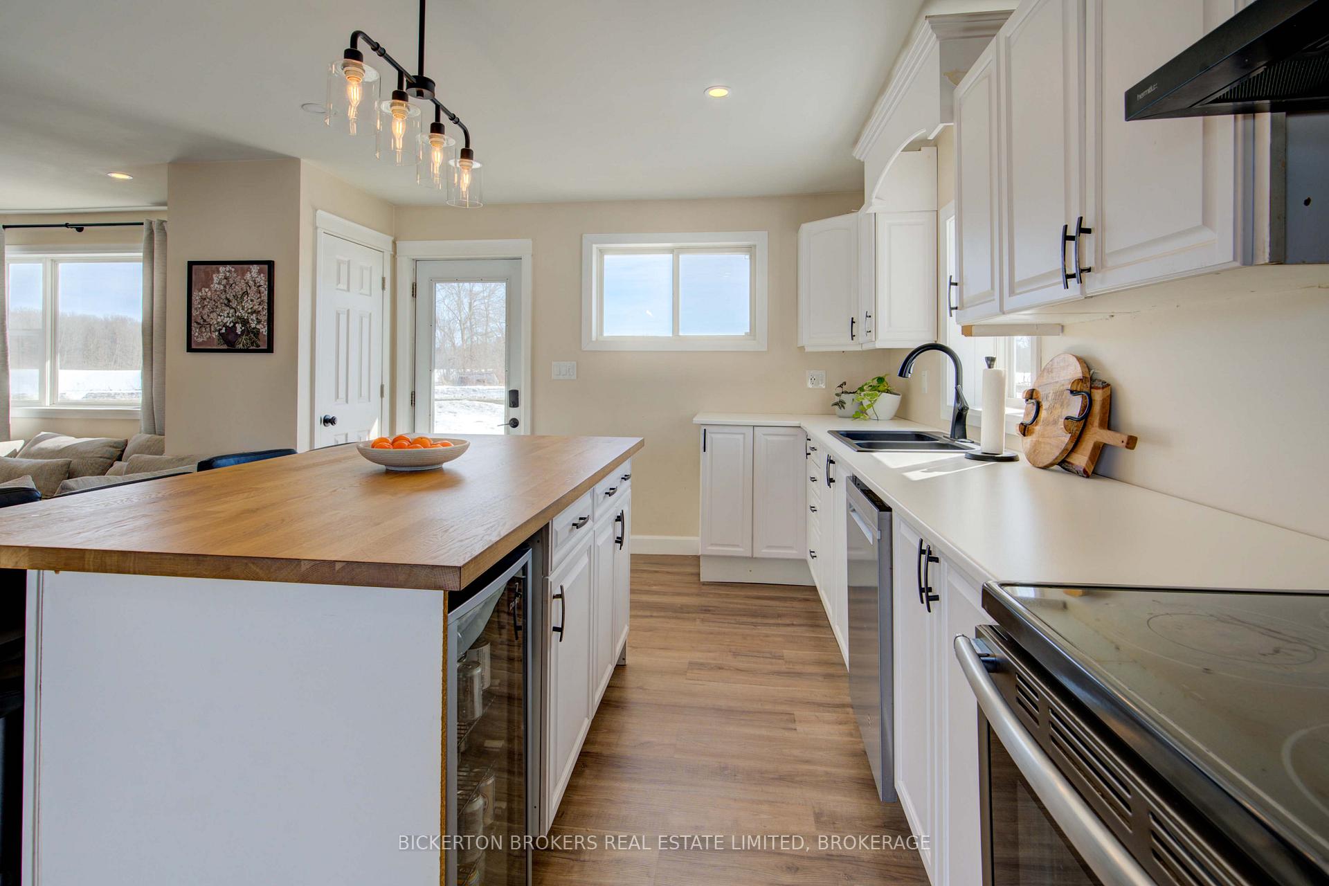 Photo 12 of 5518 Algonquin Road, Augusta, Augusta Twp — HOMEH