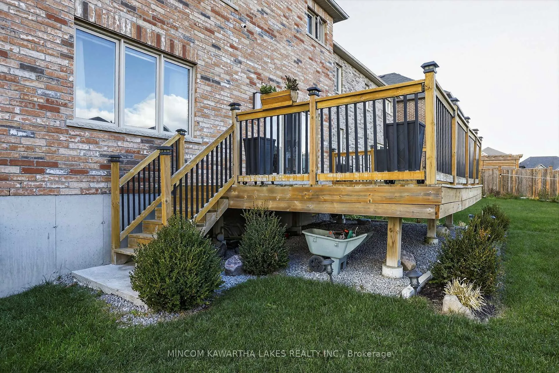 Photo 41 of 742 Sawmill Road, Peterborough, Northcrest Ward 5 — HOMEH