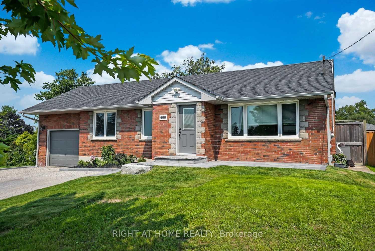 Front of 600 Ridgeway Avenue