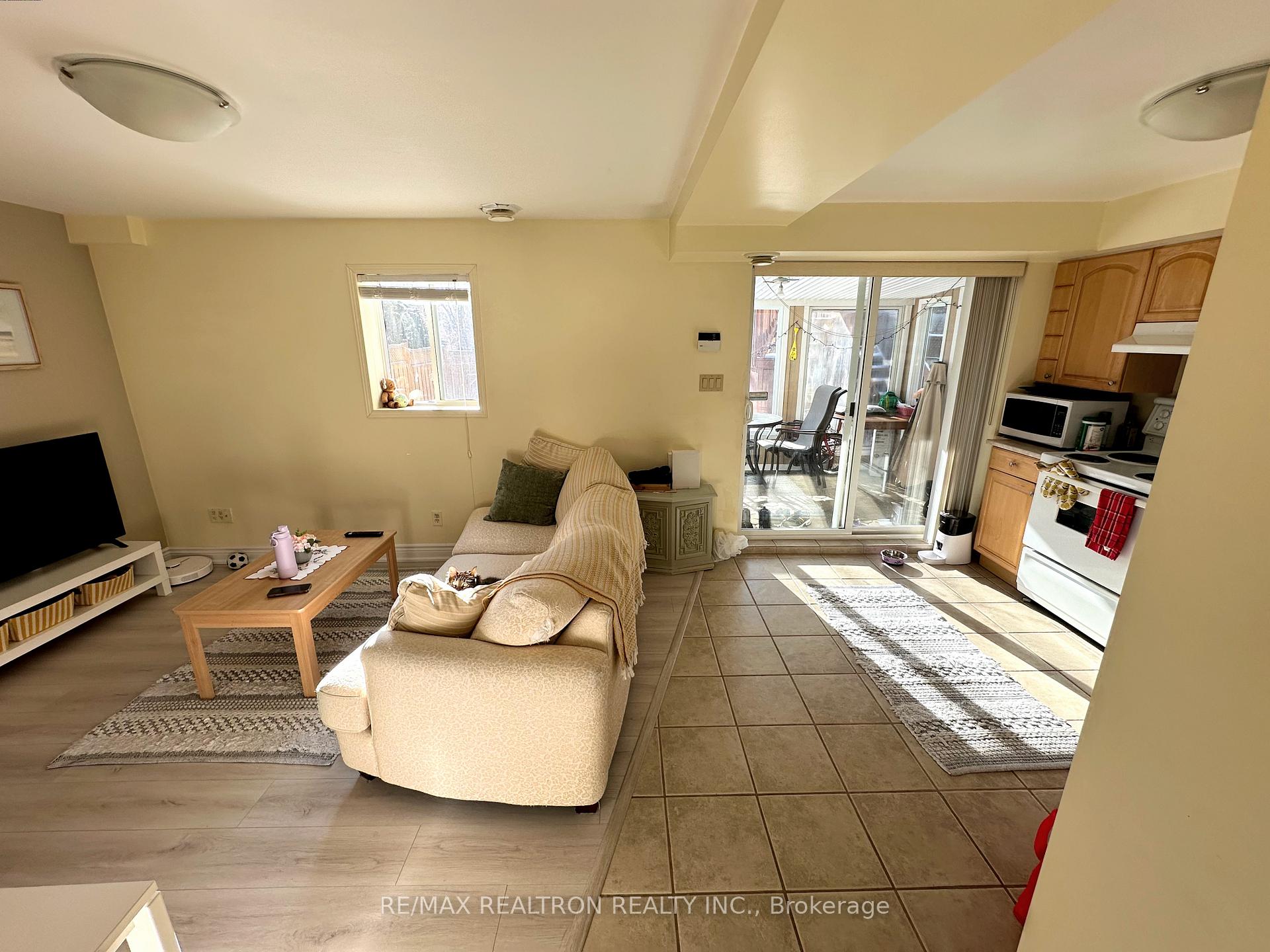 Photo 2 of Unit Bsmt, 749 Greystone Court, Oshawa, Pinecrest — HOMEH
