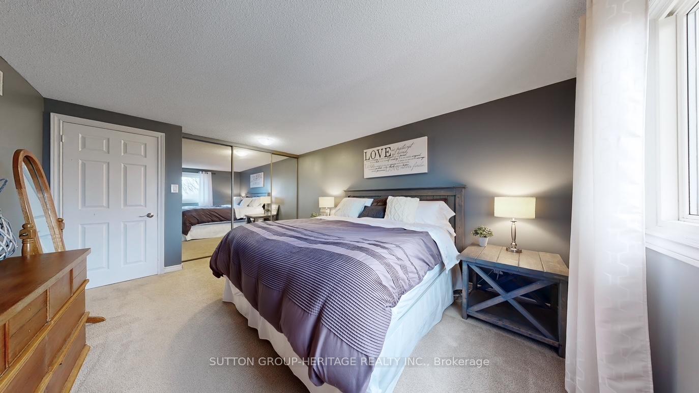 Photo 14 of 950 Roundelay Drive, Oshawa, McLaughlin — HOMEH