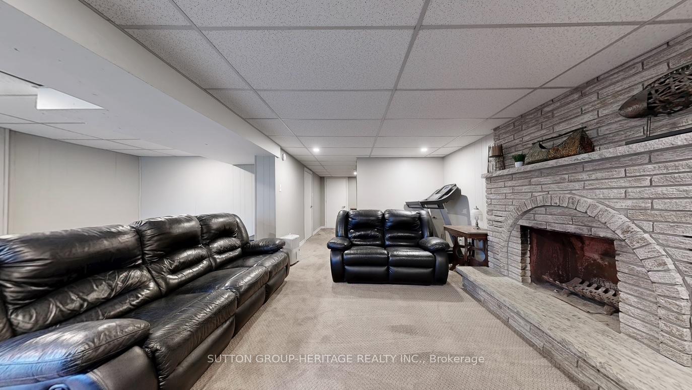 Photo 20 of 950 Roundelay Drive, Oshawa, McLaughlin — HOMEH