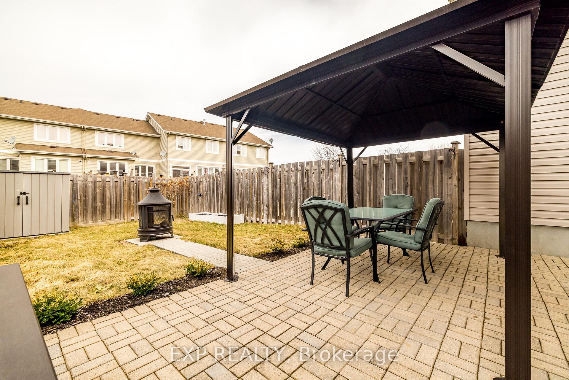 Photo 34 of 24 Desmond Trudeau Drive, Arnprior — HOMEH
