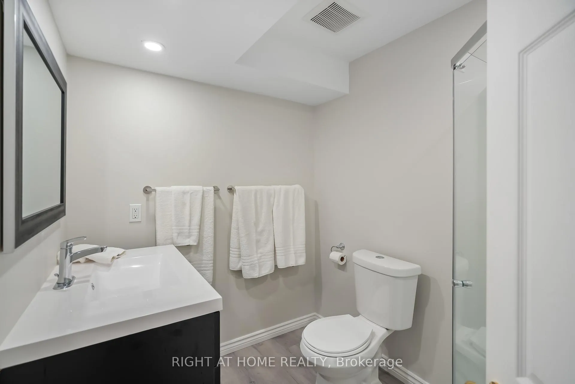 Photo 31 of Unit 33, 88 Lakeport Road, St. Catharines, Port Dalhousie — HOMEH