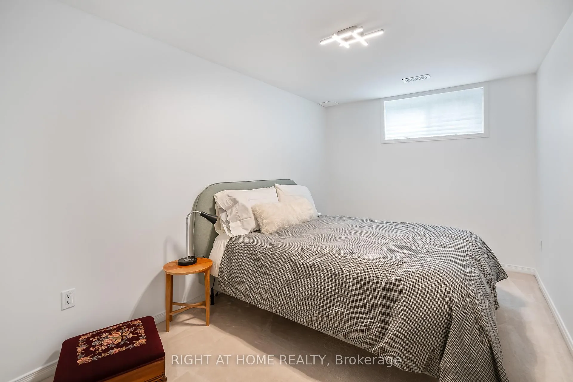 Photo 33 of Unit 33, 88 Lakeport Road, St. Catharines, Port Dalhousie — HOMEH