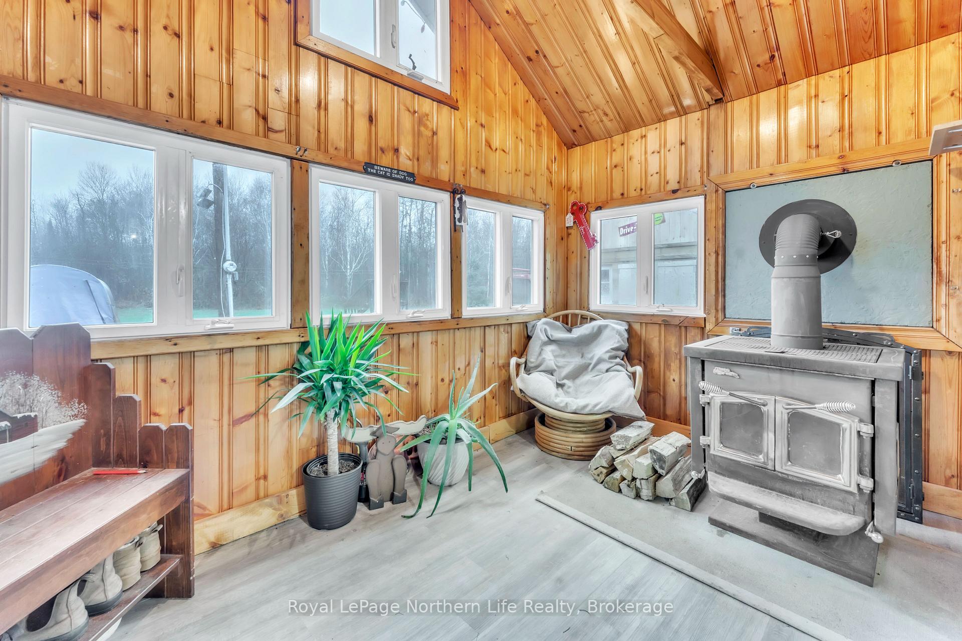 Photo 11 of 264 Moreau Road, Calvin — HOMEH