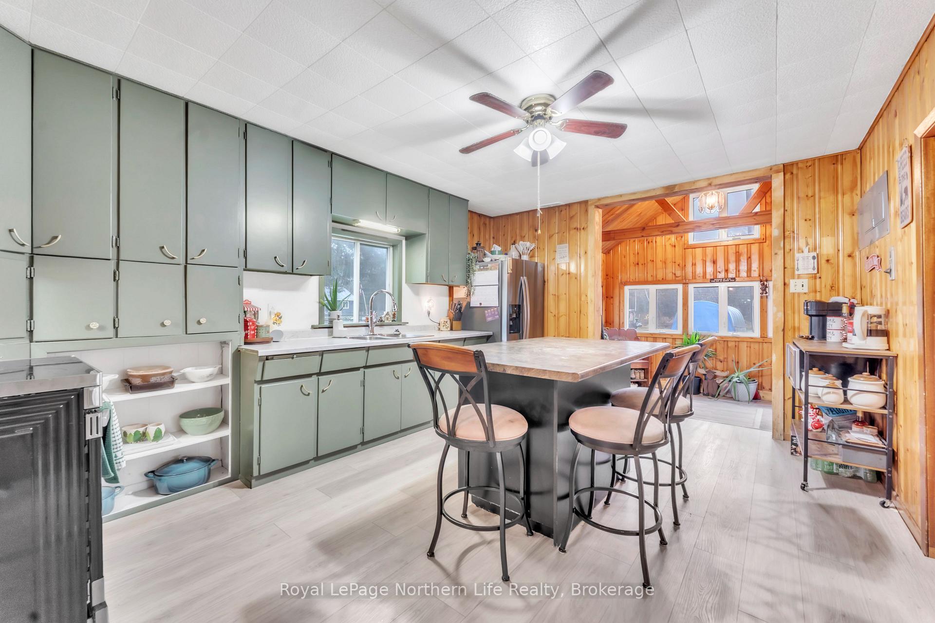 Photo 14 of 264 Moreau Road, Calvin — HOMEH
