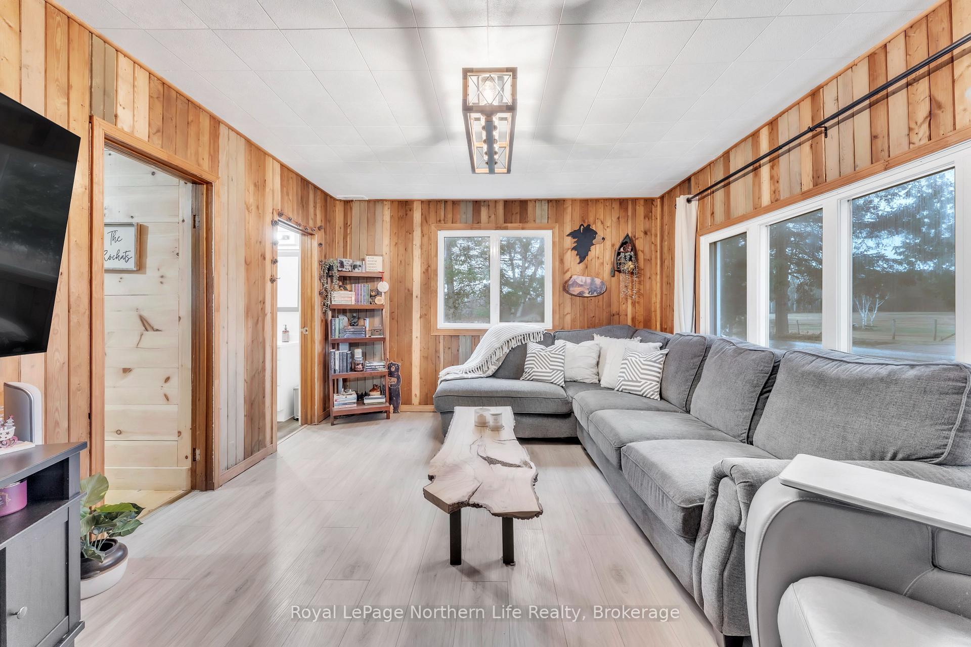 Photo 17 of 264 Moreau Road, Calvin — HOMEH