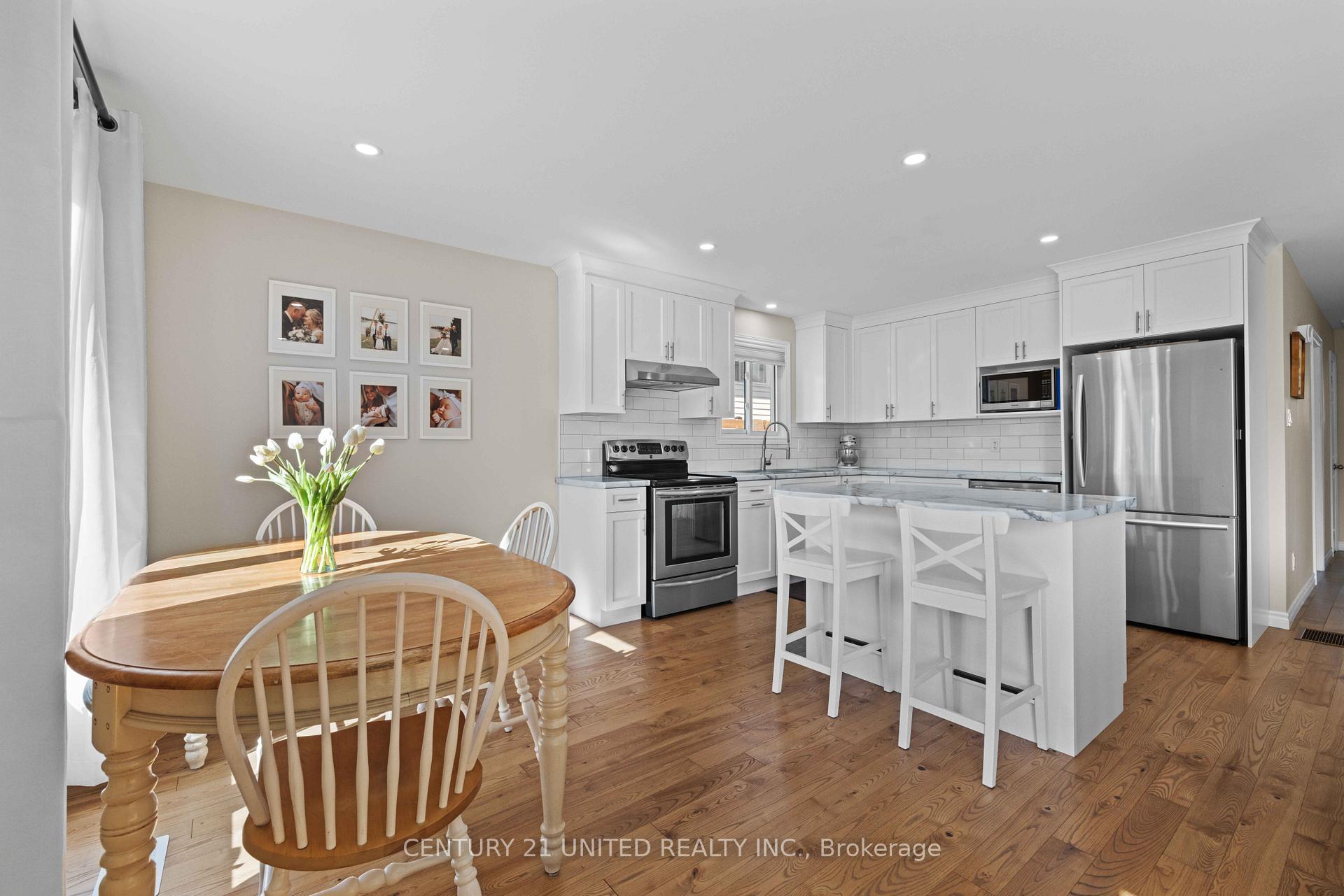 Photo 9 of 392 Wellington Street, Peterborough, Northcrest Ward 5 — HOMEH