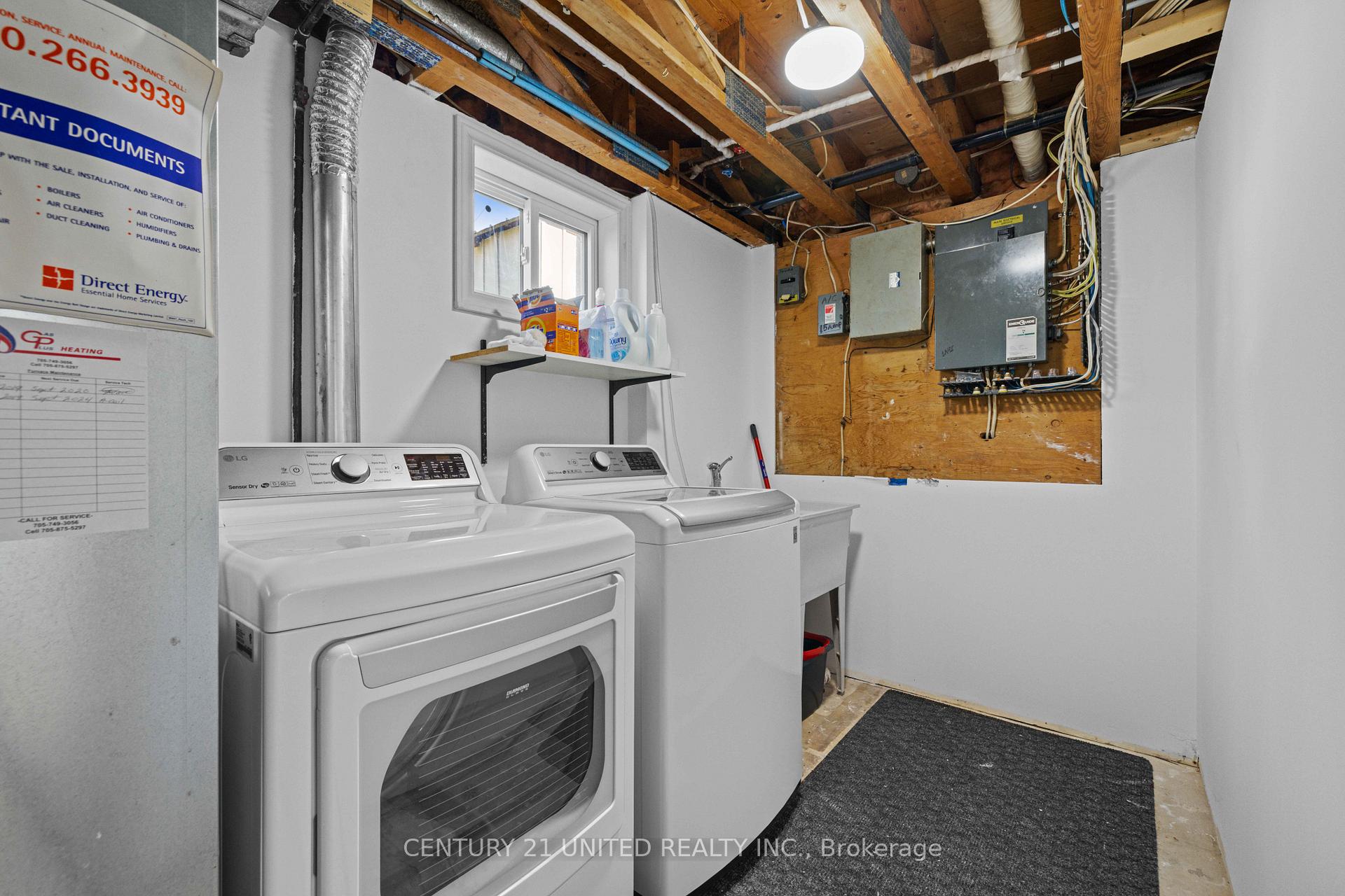 Photo 24 of 392 Wellington Street, Peterborough, Northcrest Ward 5 — HOMEH