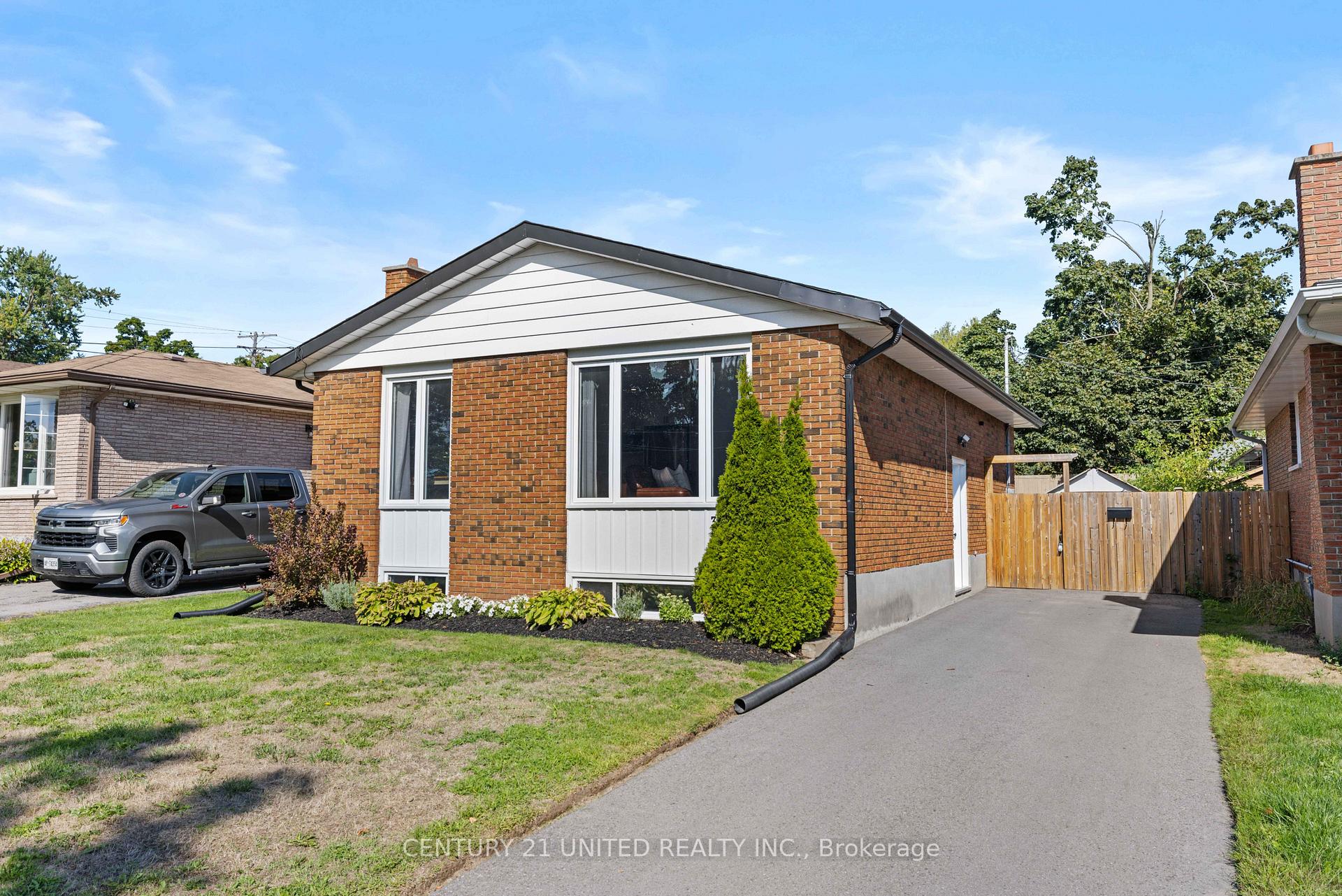 Photo 33 of 392 Wellington Street, Peterborough, Northcrest Ward 5 — HOMEH