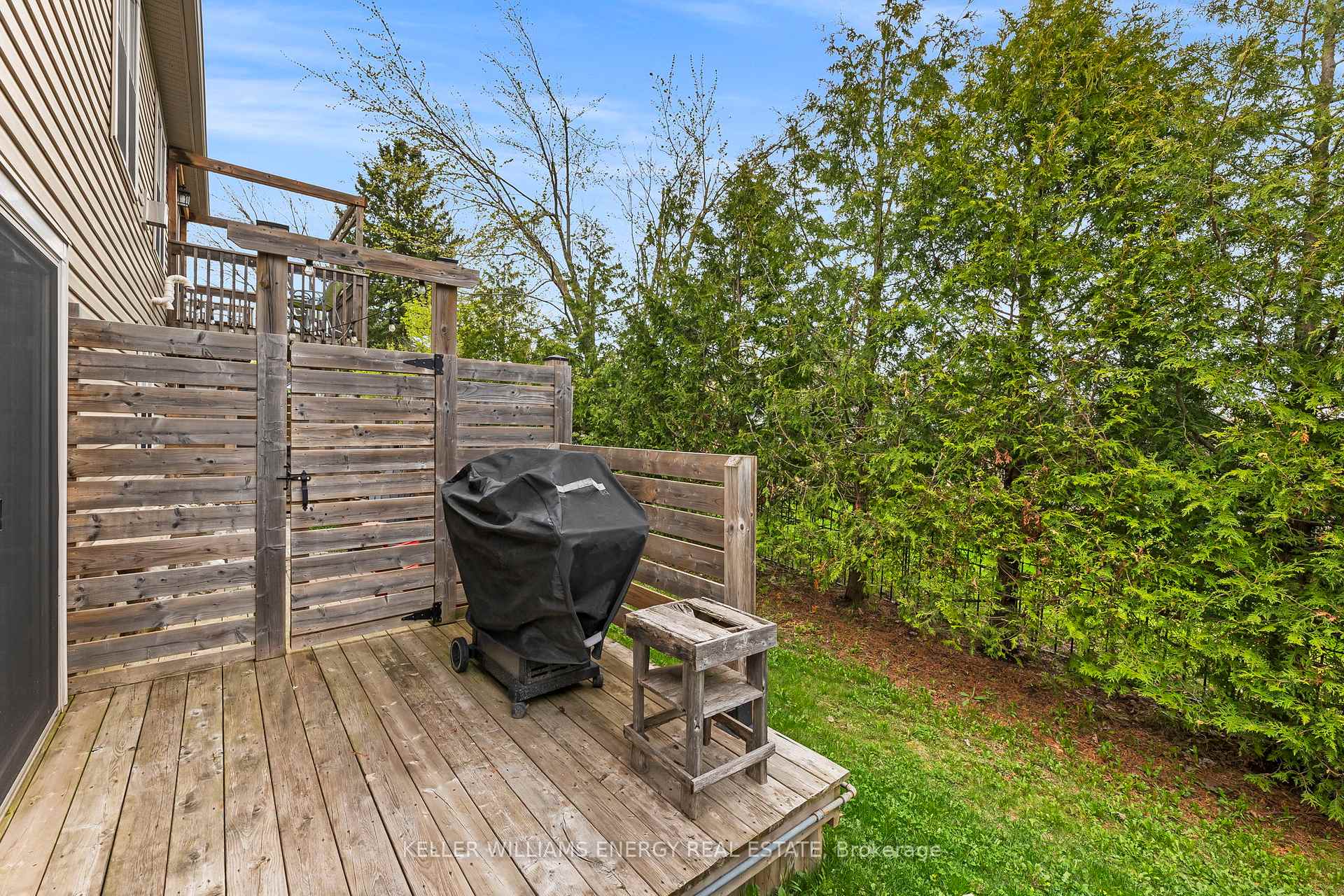 Photo 32 of 104 Bowen Drive, Peterborough, Northcrest Ward 5 — HOMEH