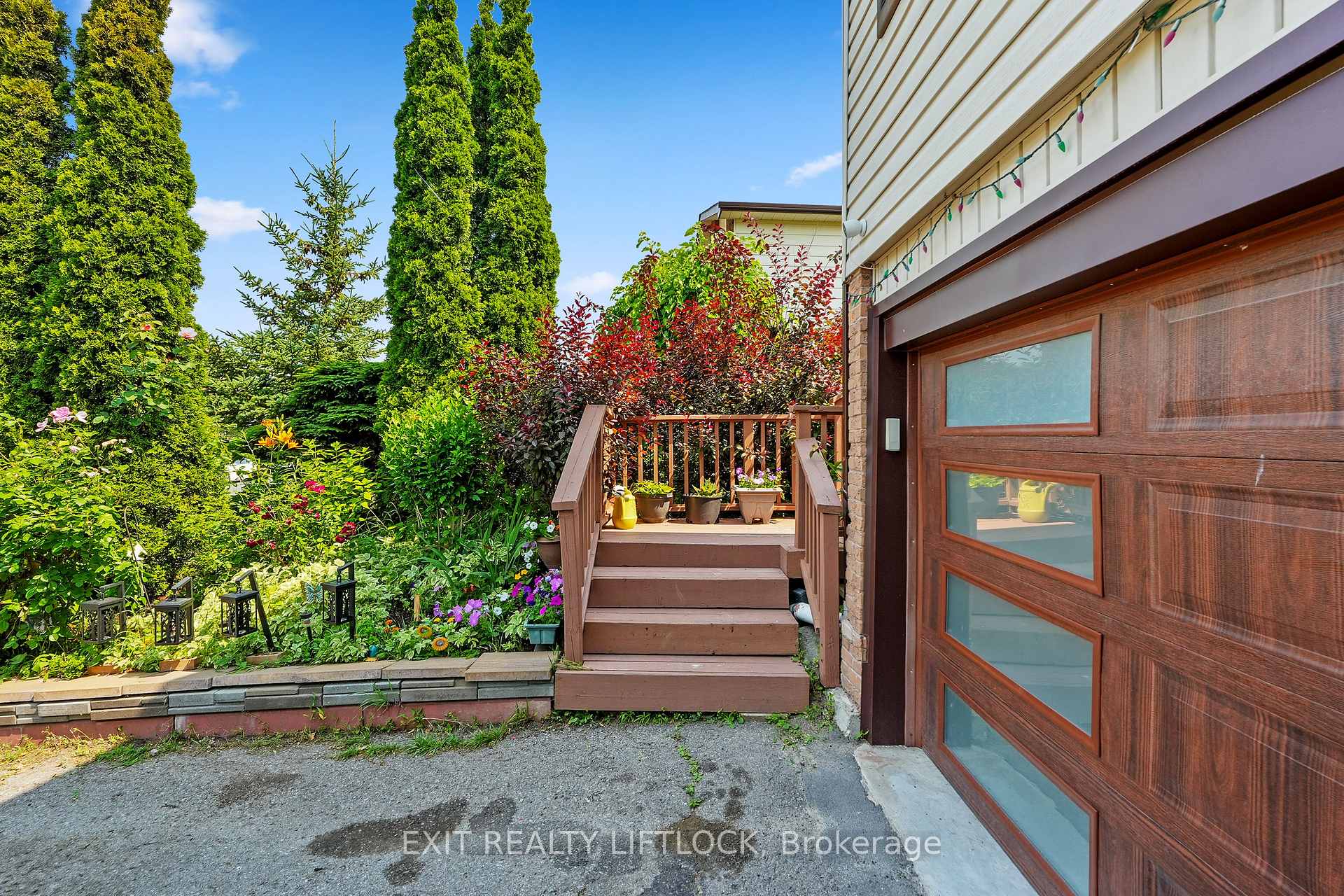 Photo 6 of 2102 Walker Avenue, Peterborough, Ashburnham Ward 4 — HOMEH
