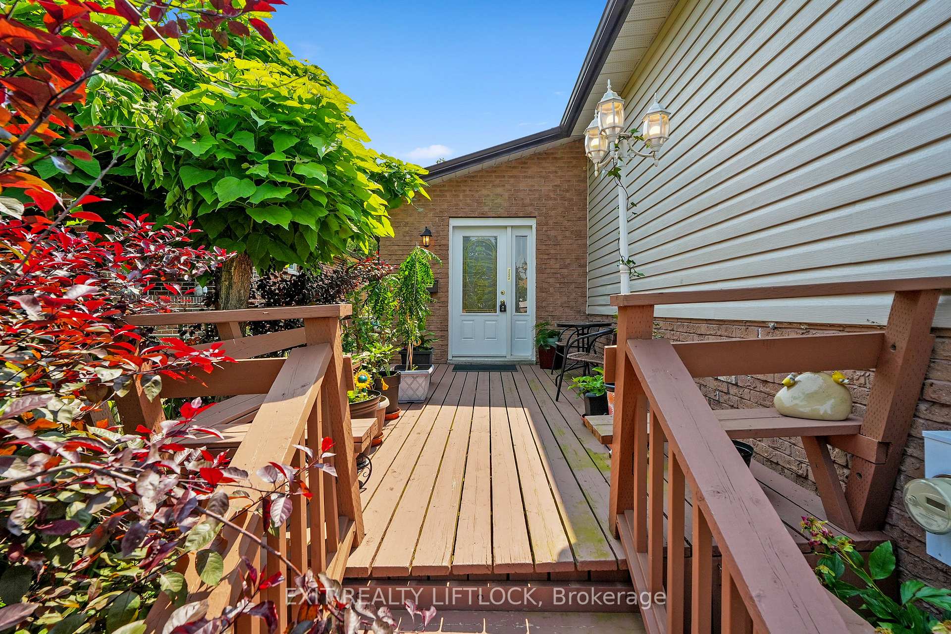 Photo 8 of 2102 Walker Avenue, Peterborough, Ashburnham Ward 4 — HOMEH
