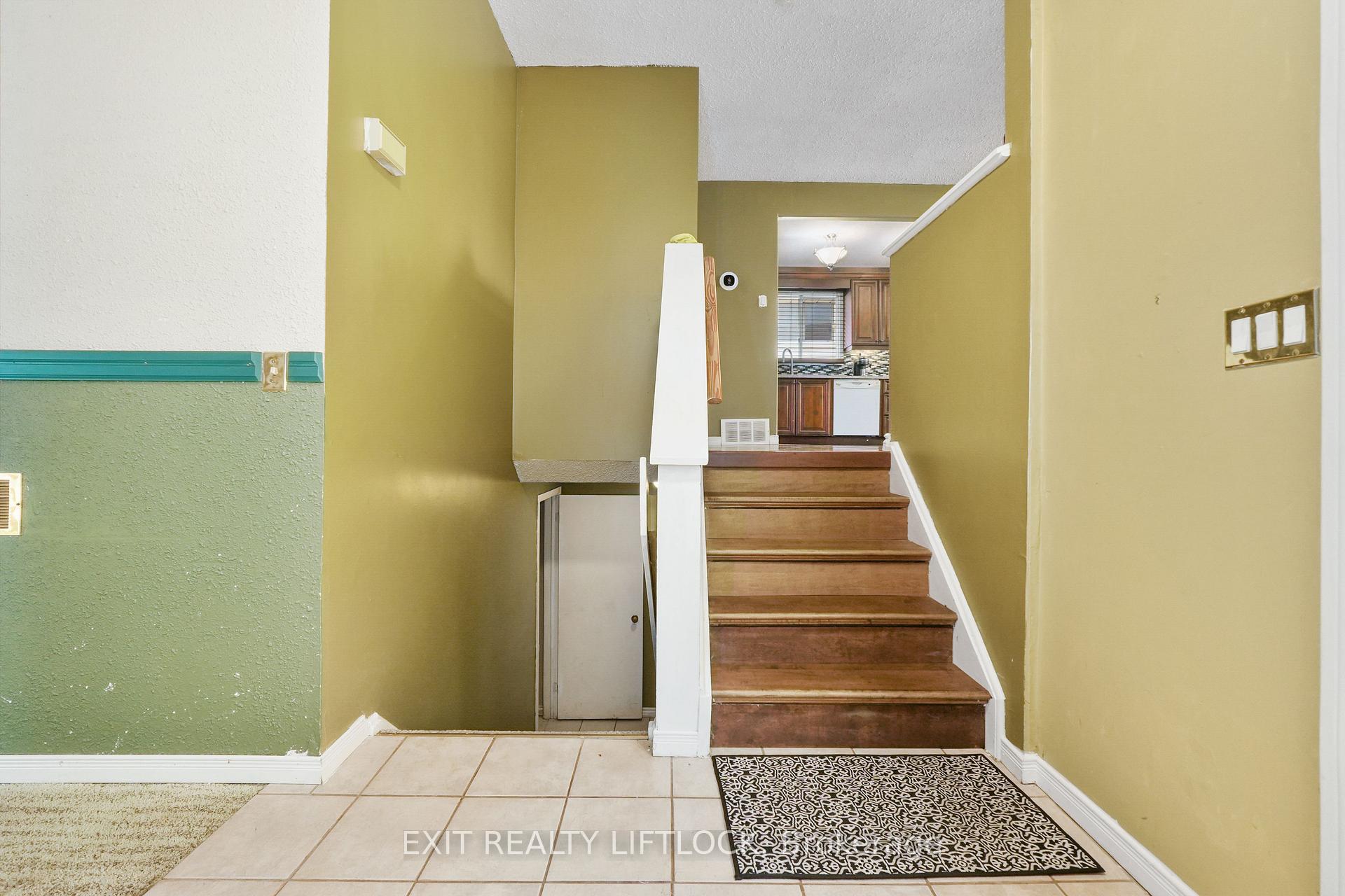 Photo 13 of 2102 Walker Avenue, Peterborough, Ashburnham Ward 4 — HOMEH