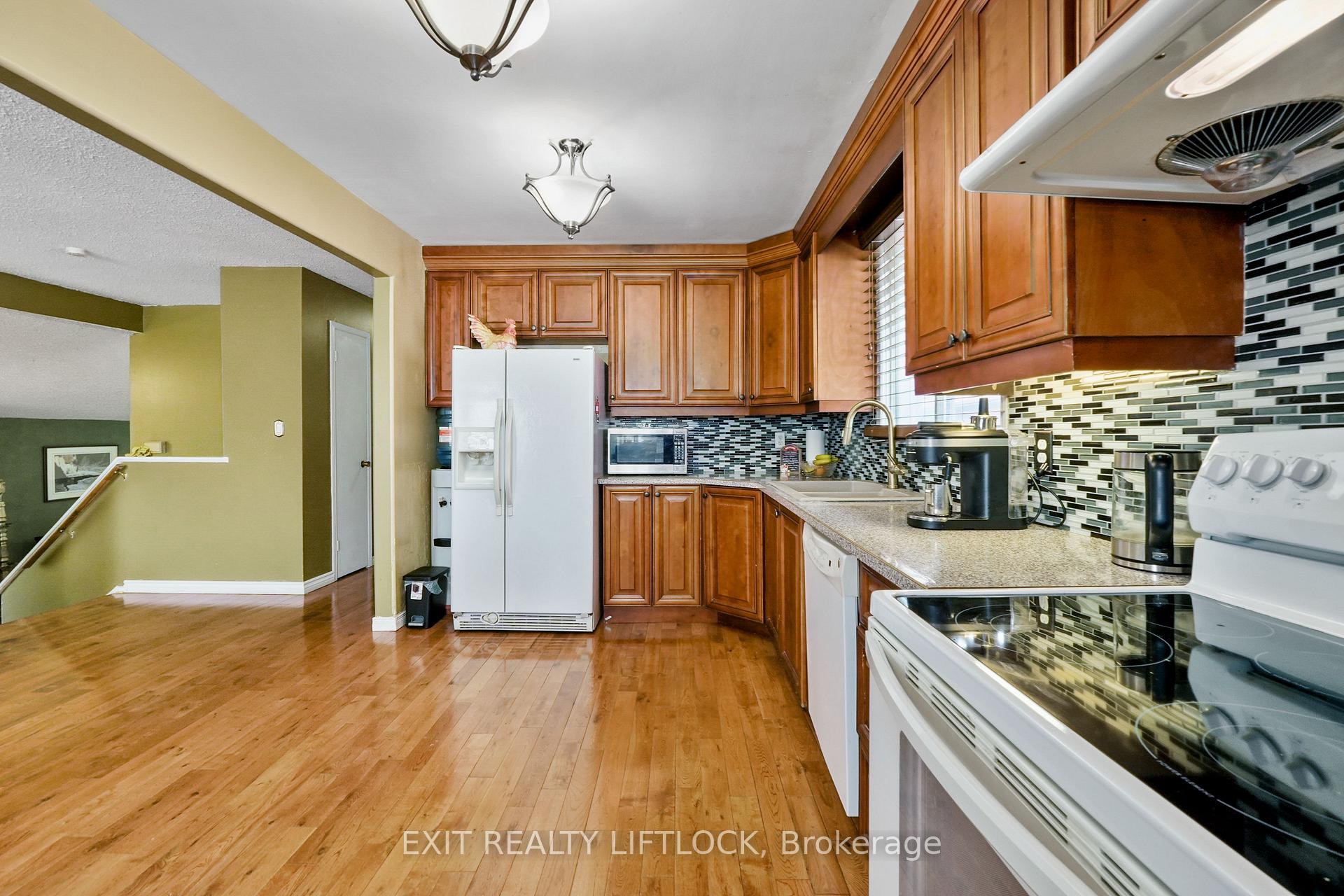 Photo 21 of 2102 Walker Avenue, Peterborough, Ashburnham Ward 4 — HOMEH