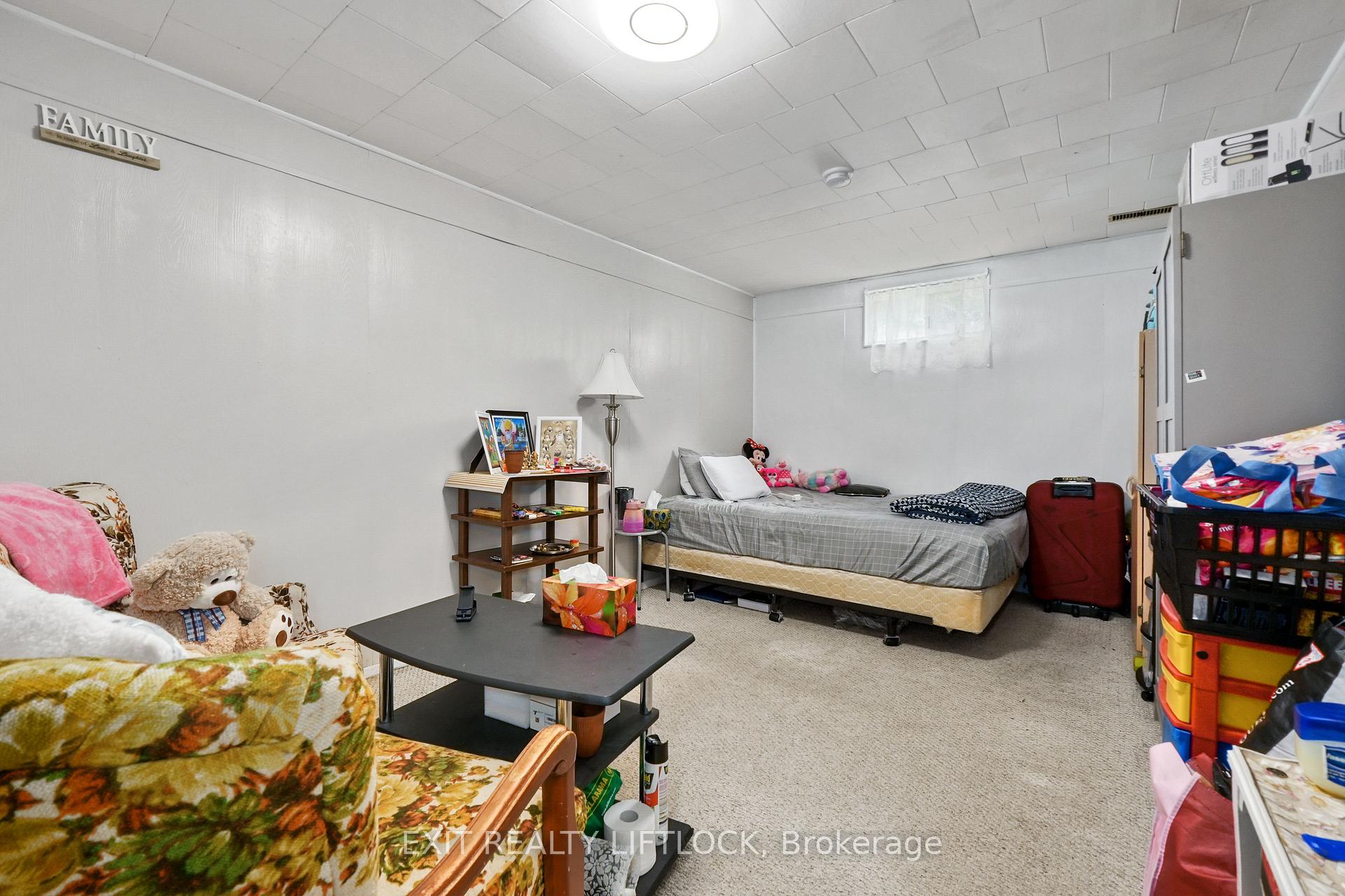 Photo 33 of 2102 Walker Avenue, Peterborough, Ashburnham Ward 4 — HOMEH