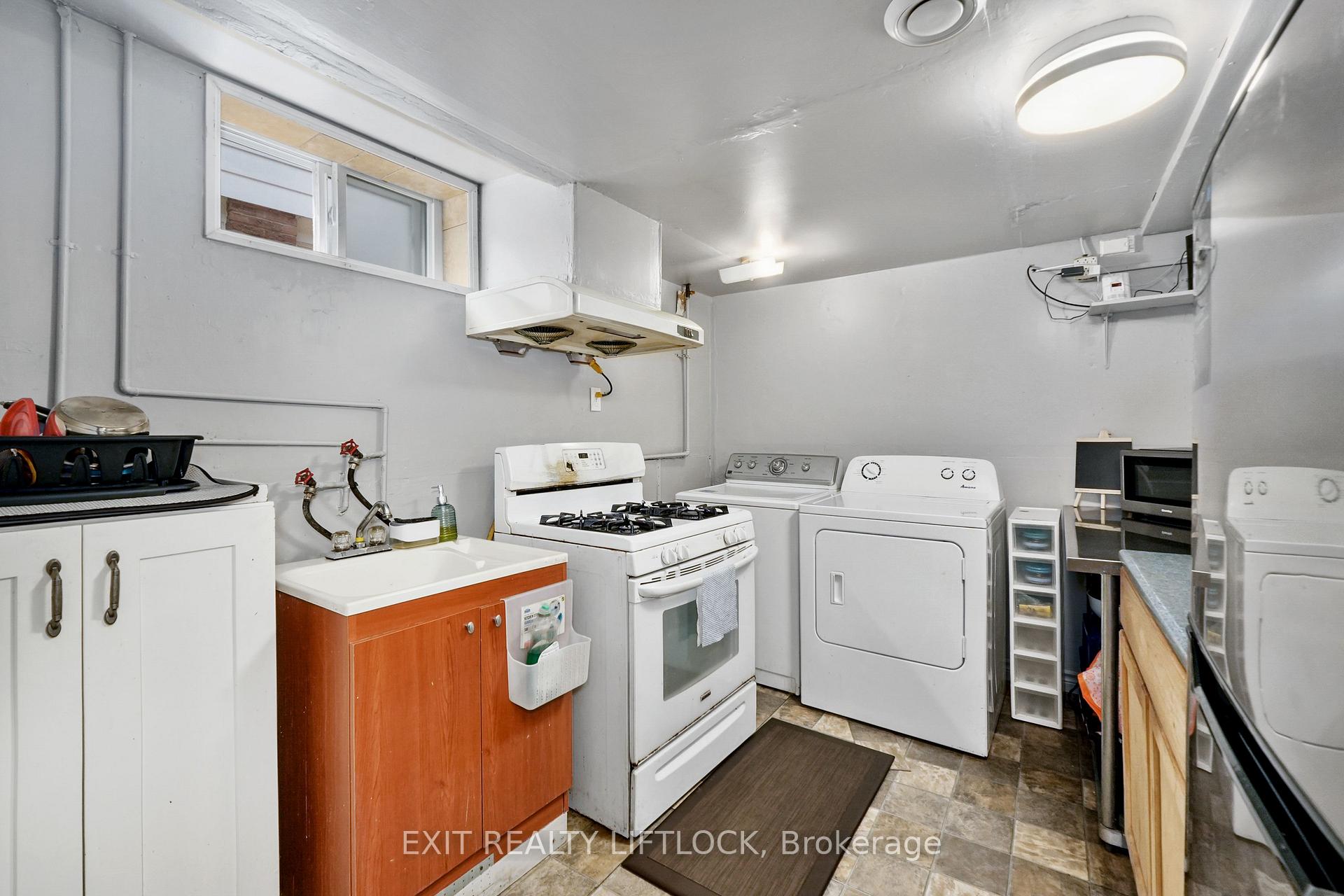 Photo 35 of 2102 Walker Avenue, Peterborough, Ashburnham Ward 4 — HOMEH
