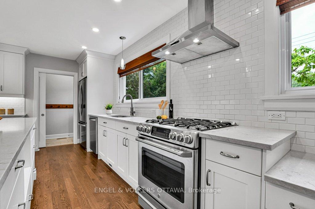 Photo 4 of 960 Arkell Street, Ottawa, Queensway Terrace North — HOMEH