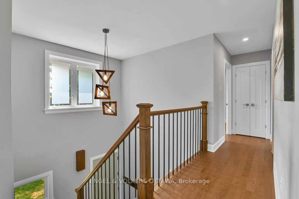 Photo 10 of 960 Arkell Street, Ottawa, Queensway Terrace North — HOMEH