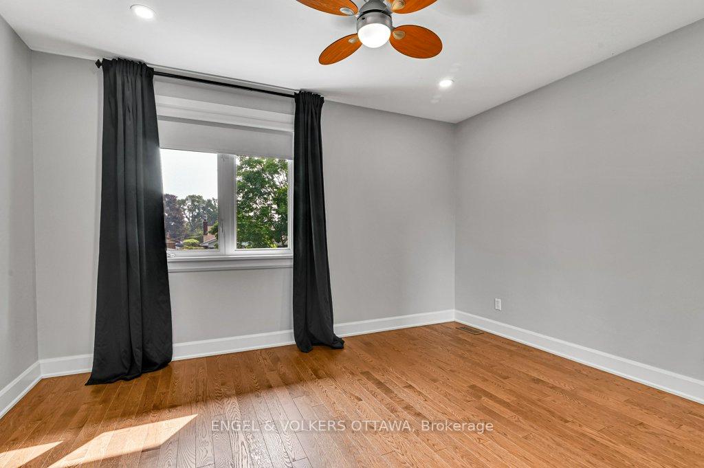 Photo 19 of 960 Arkell Street, Ottawa, Queensway Terrace North — HOMEH