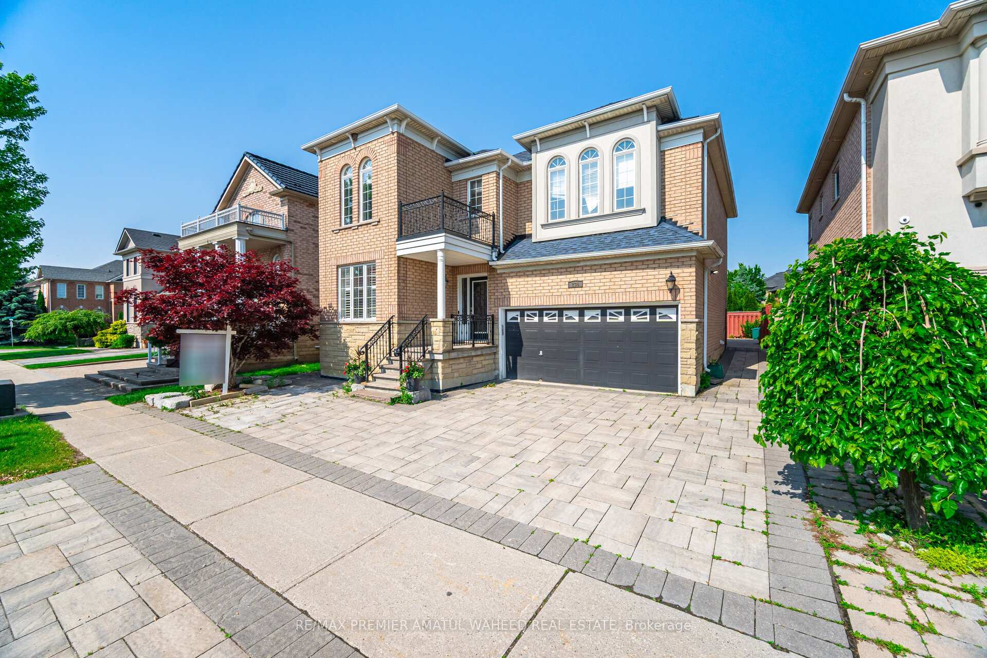 Photo 4 of 236 Vellore Woods Boulevard, Vaughan, Vellore Village — HOMEH