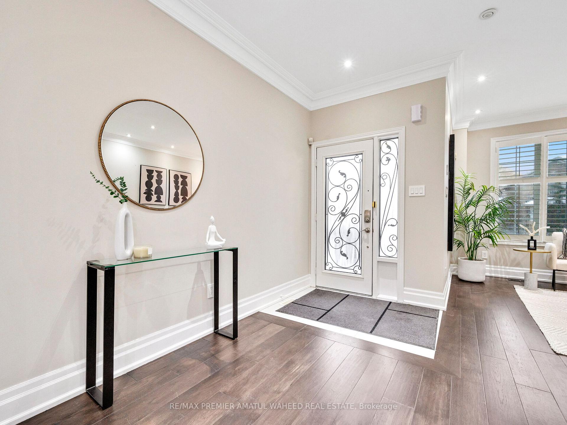 Photo 5 of 236 Vellore Woods Boulevard, Vaughan, Vellore Village — HOMEH