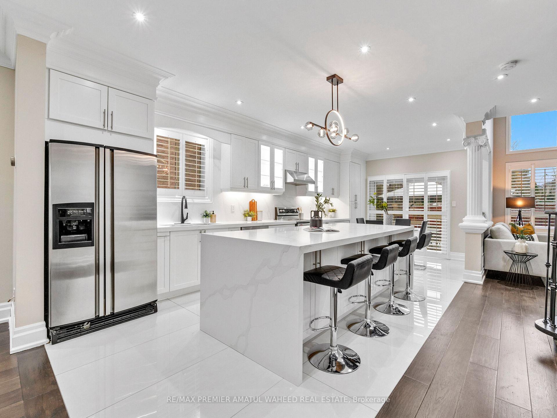 Photo 10 of 236 Vellore Woods Boulevard, Vaughan, Vellore Village — HOMEH