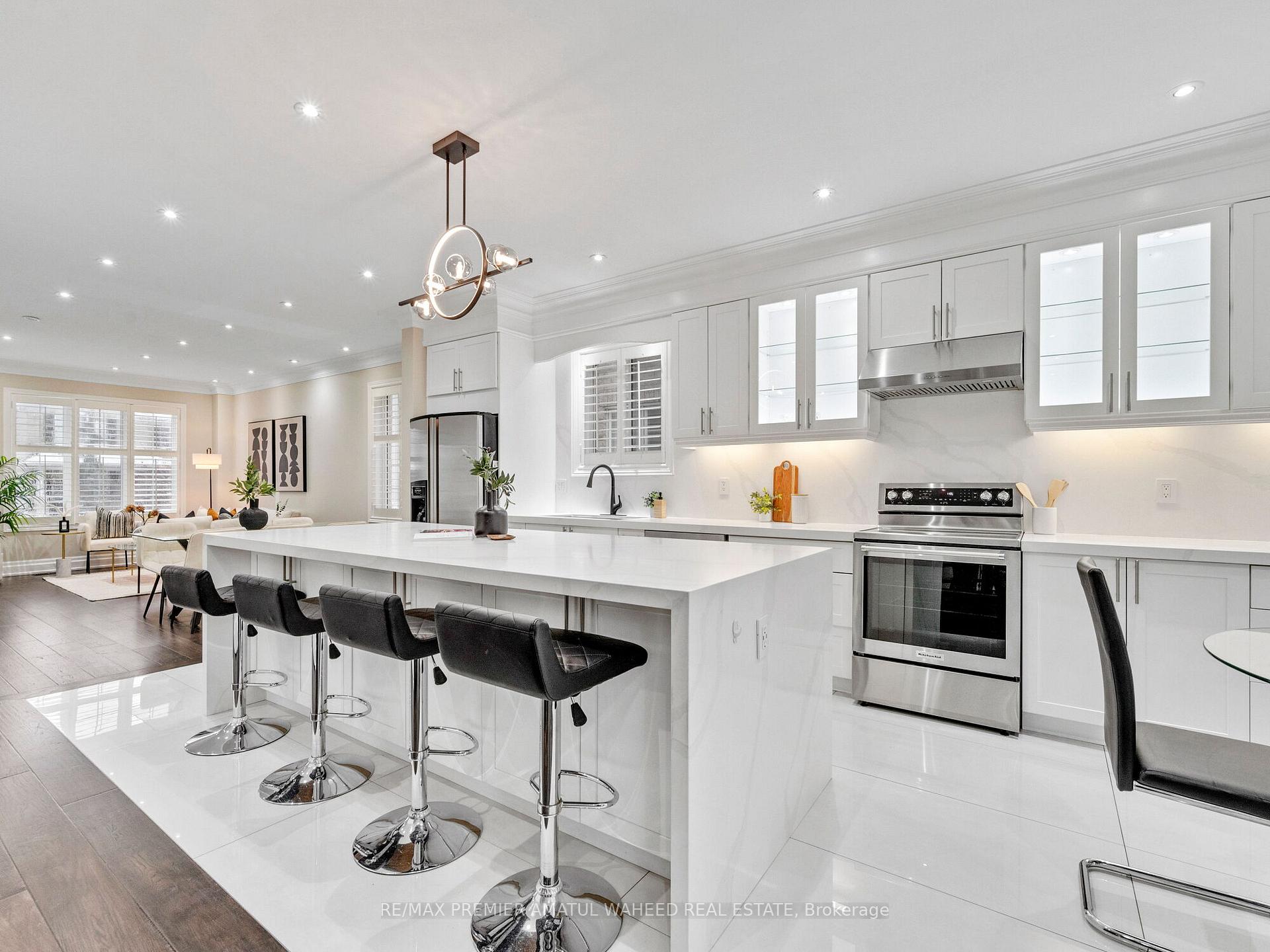 Photo 12 of 236 Vellore Woods Boulevard, Vaughan, Vellore Village — HOMEH
