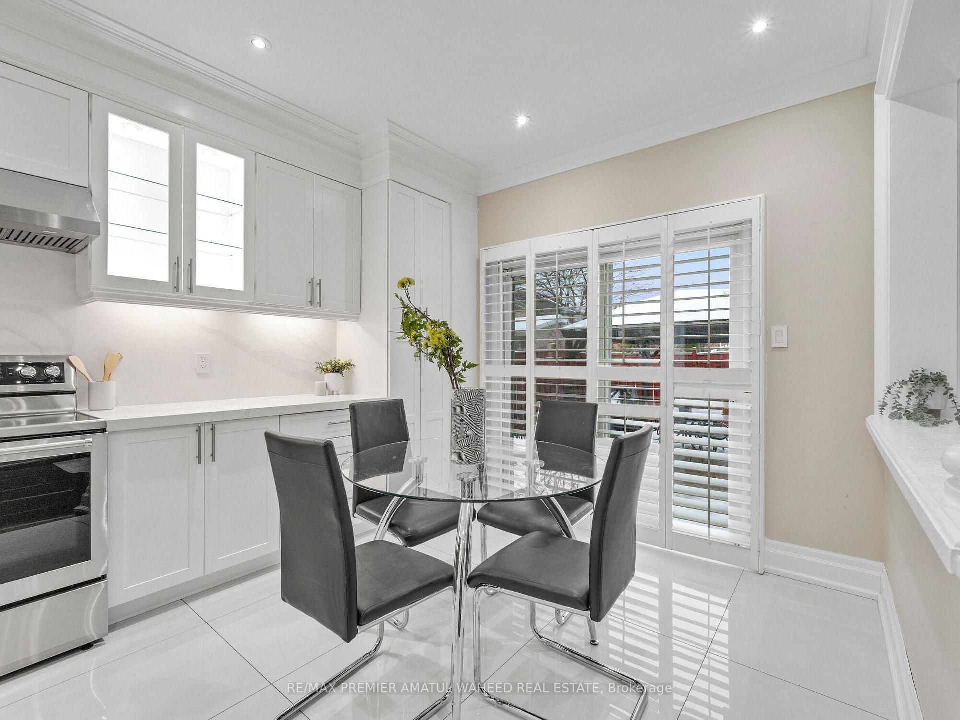 Photo 13 of 236 Vellore Woods Boulevard, Vaughan, Vellore Village — HOMEH