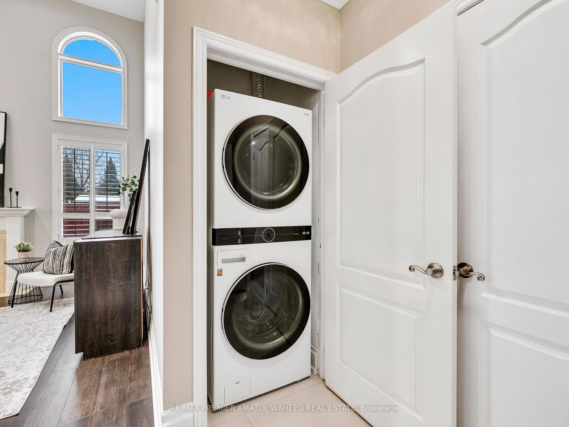 Photo 19 of 236 Vellore Woods Boulevard, Vaughan, Vellore Village — HOMEH