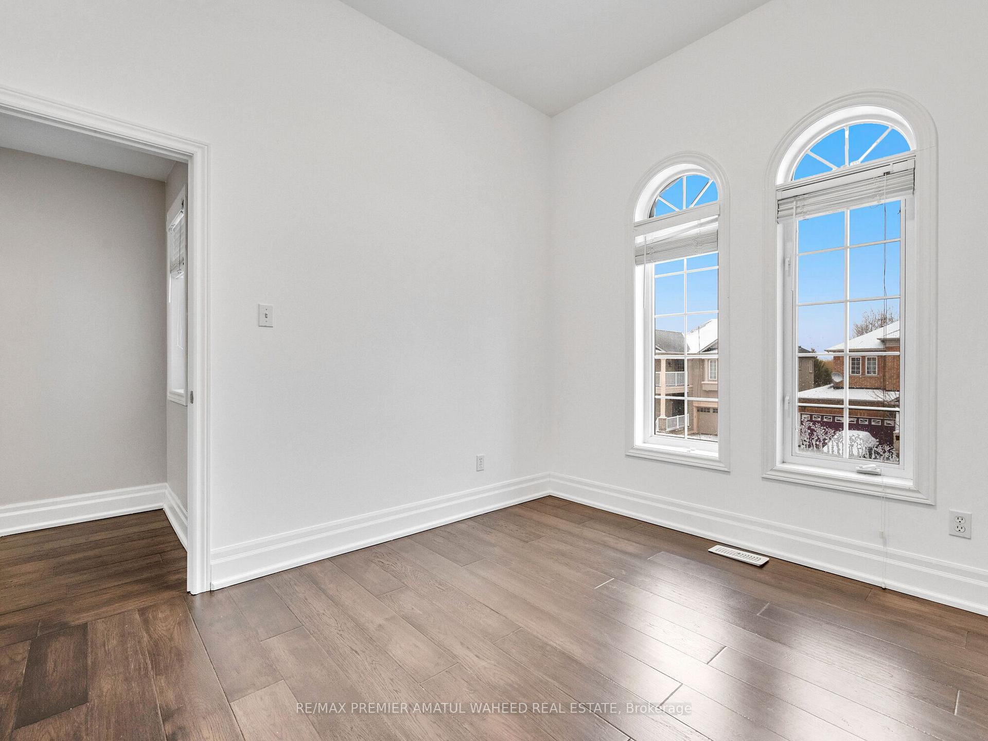 Photo 31 of 236 Vellore Woods Boulevard, Vaughan, Vellore Village — HOMEH