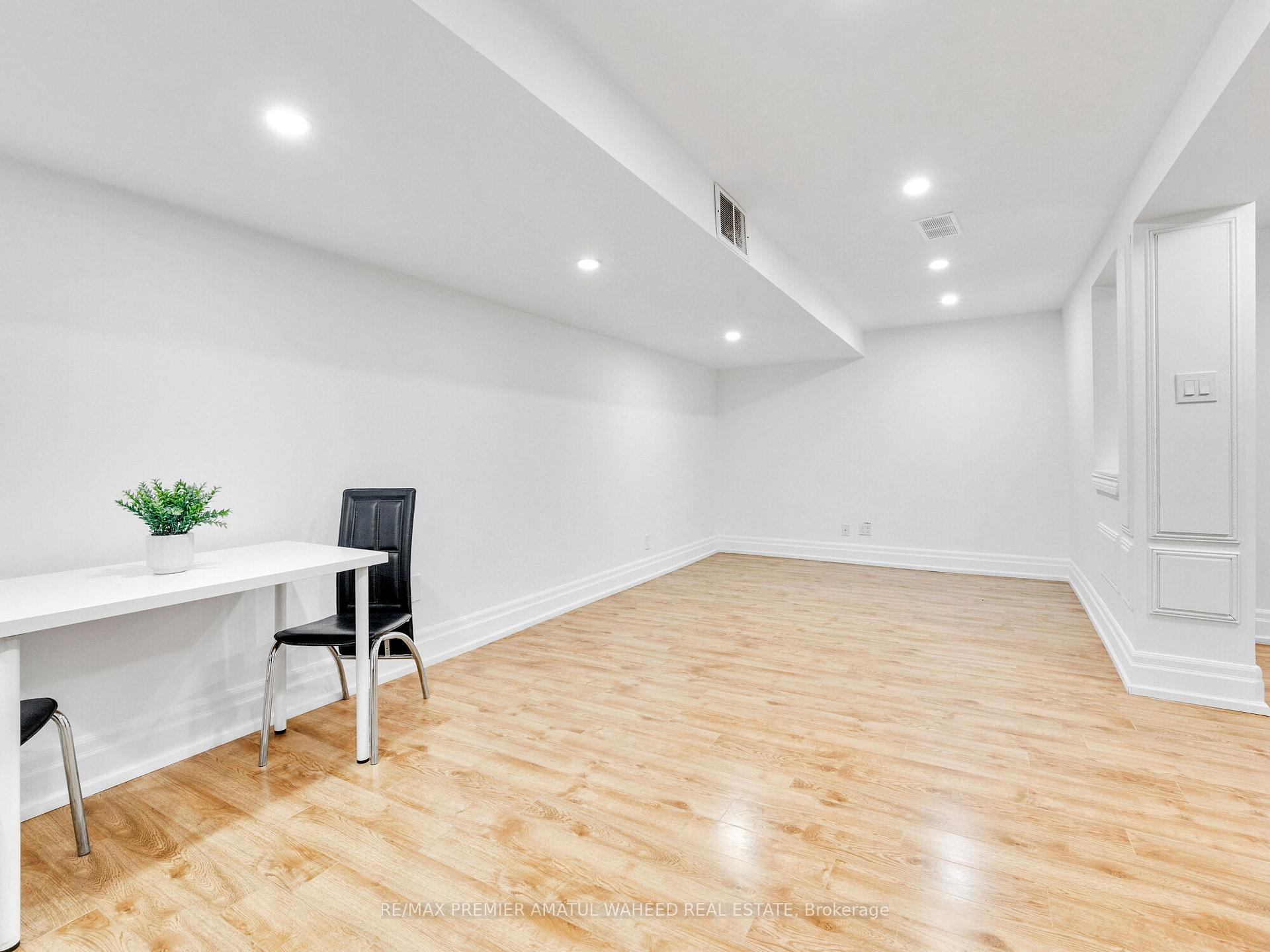 Photo 38 of 236 Vellore Woods Boulevard, Vaughan, Vellore Village — HOMEH