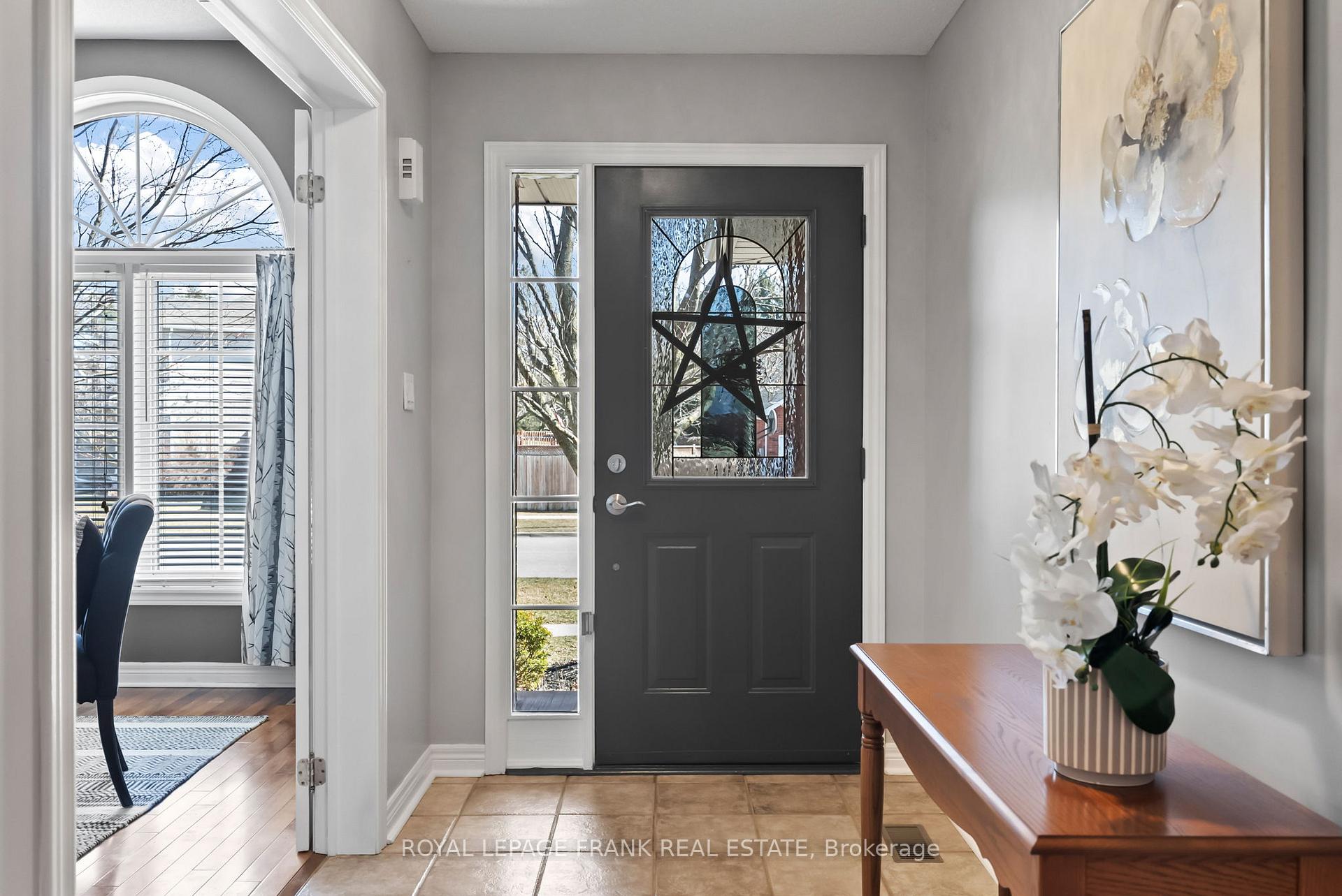 Photo 5 of 148 Niagara Drive, Oshawa, Samac — HOMEH
