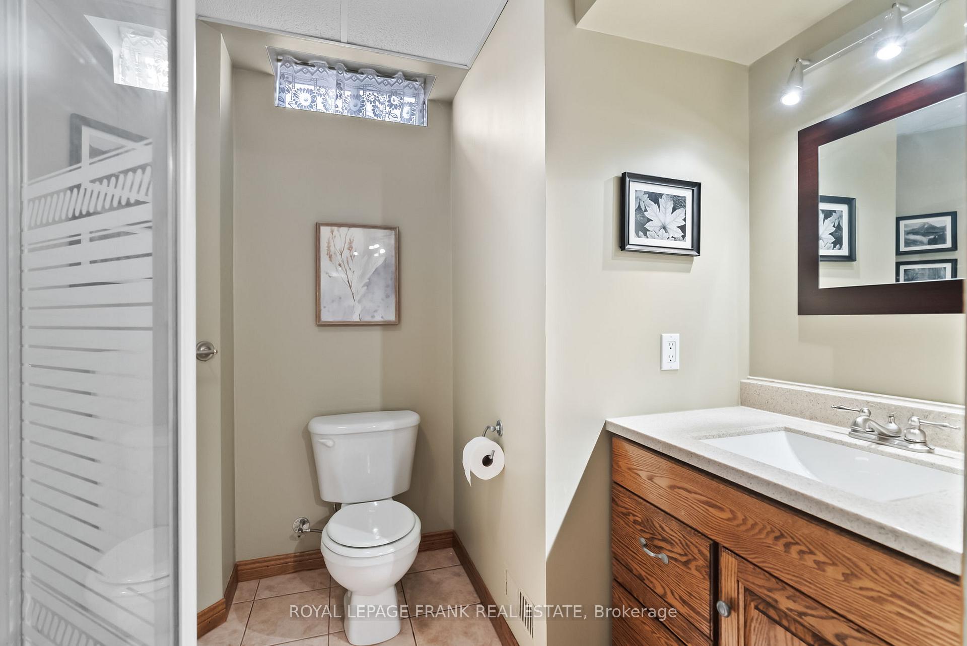 Photo 36 of 148 Niagara Drive, Oshawa, Samac — HOMEH