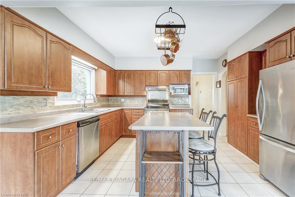 Photo 22 of 6 Highland Gardens, Welland, Prince Charles — HOMEH