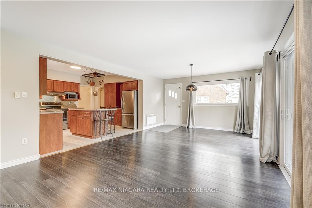 Photo 26 of 6 Highland Gardens, Welland, Prince Charles — HOMEH