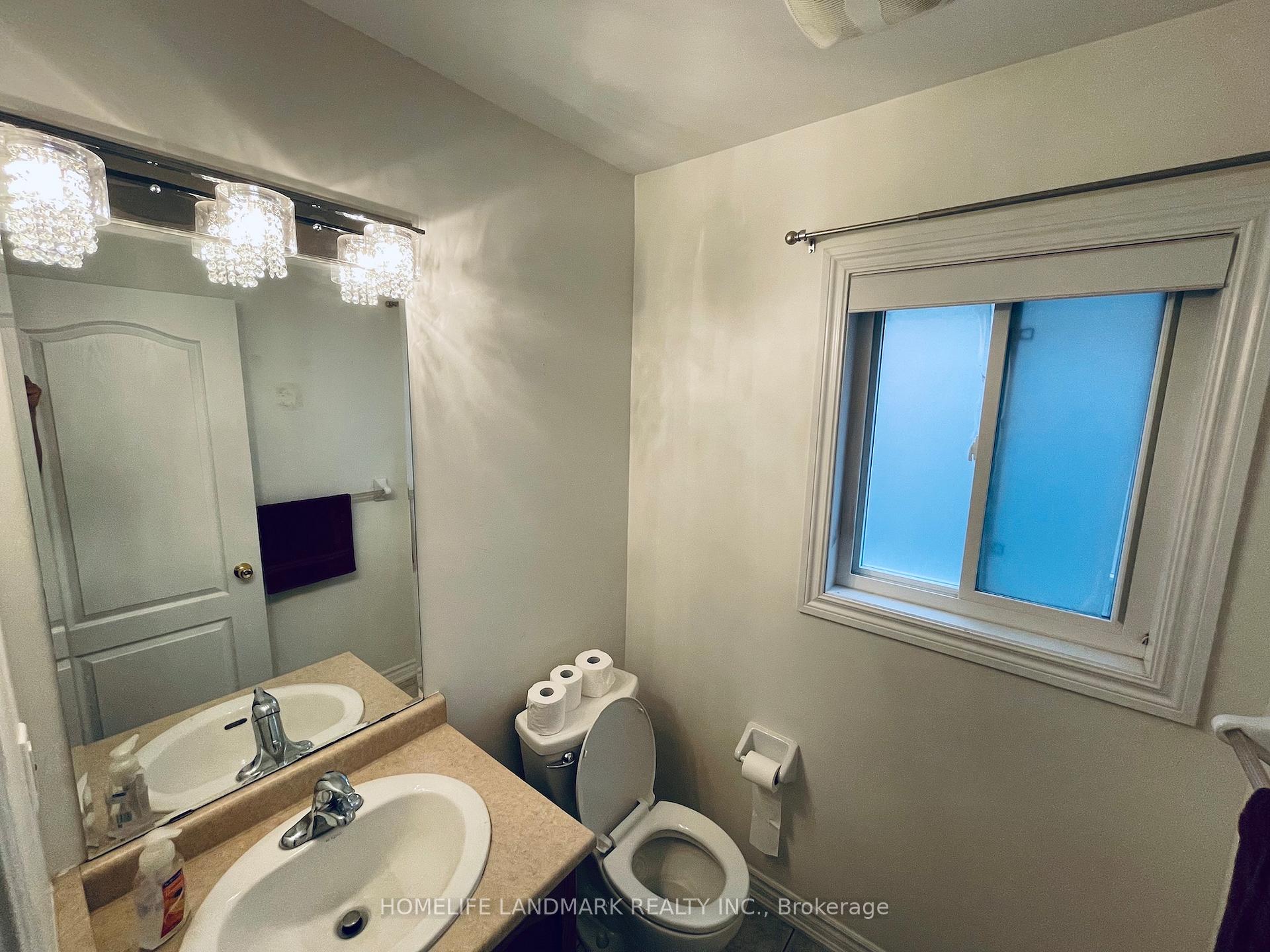 Photo 7 of 18 Lewis Honey Drive, Aurora, Bayview Northeast — HOMEH