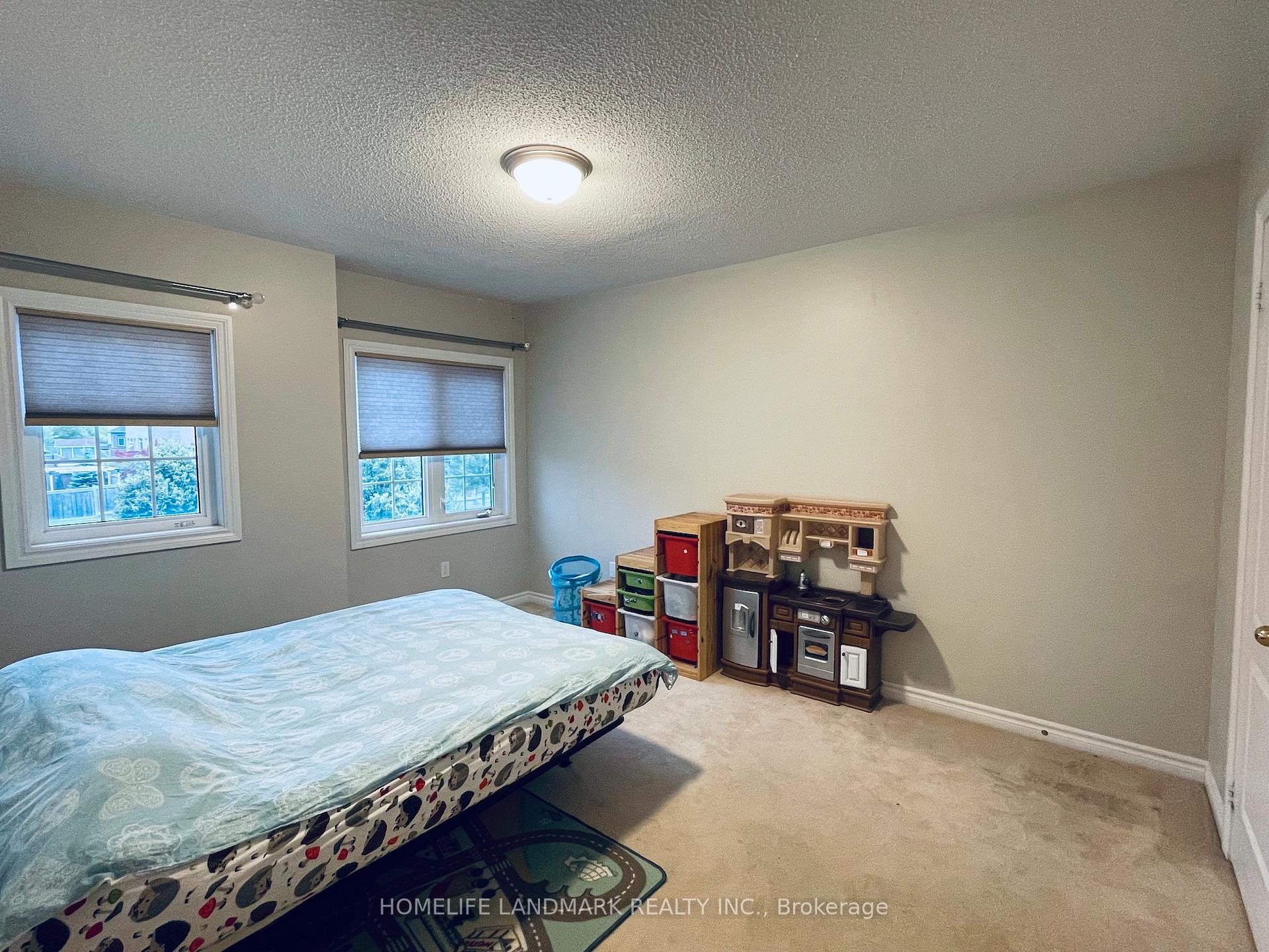 Photo 10 of 18 Lewis Honey Drive, Aurora, Bayview Northeast — HOMEH