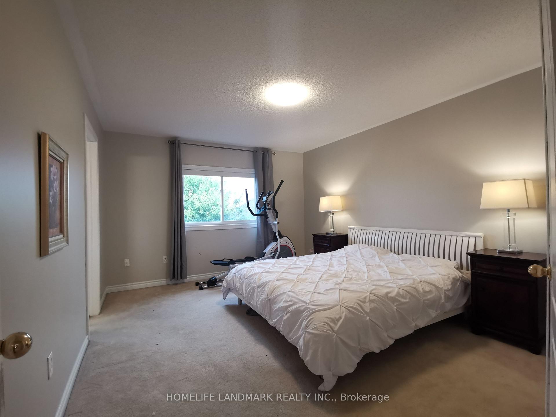 Photo 13 of 18 Lewis Honey Drive, Aurora, Bayview Northeast — HOMEH