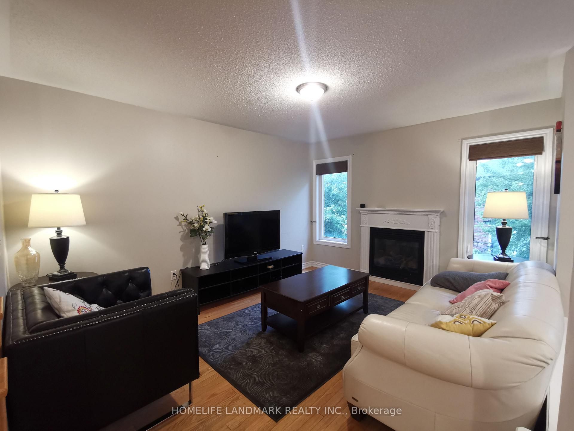 Photo 22 of 18 Lewis Honey Drive, Aurora, Bayview Northeast — HOMEH