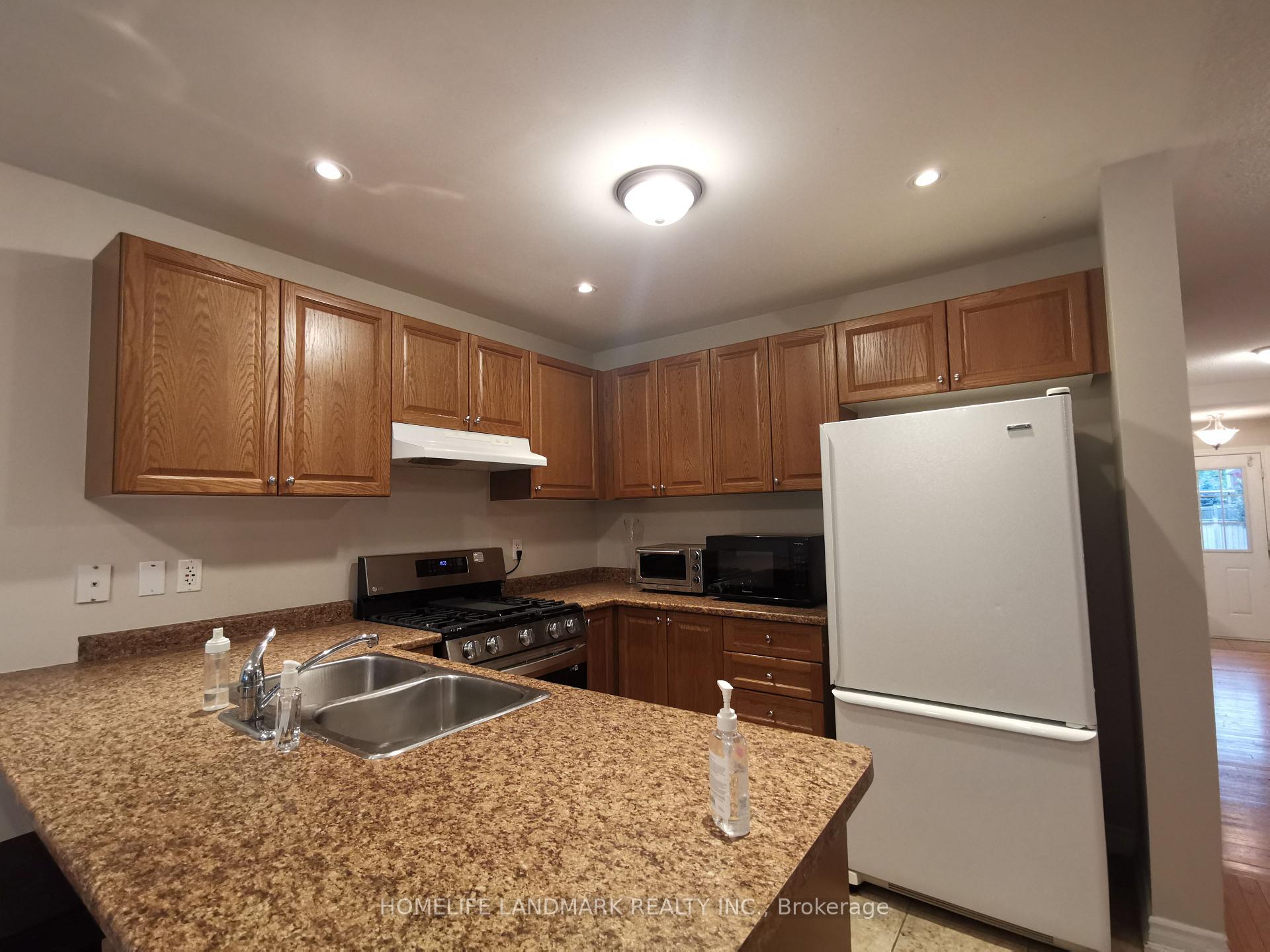 Photo 25 of 18 Lewis Honey Drive, Aurora, Bayview Northeast — HOMEH