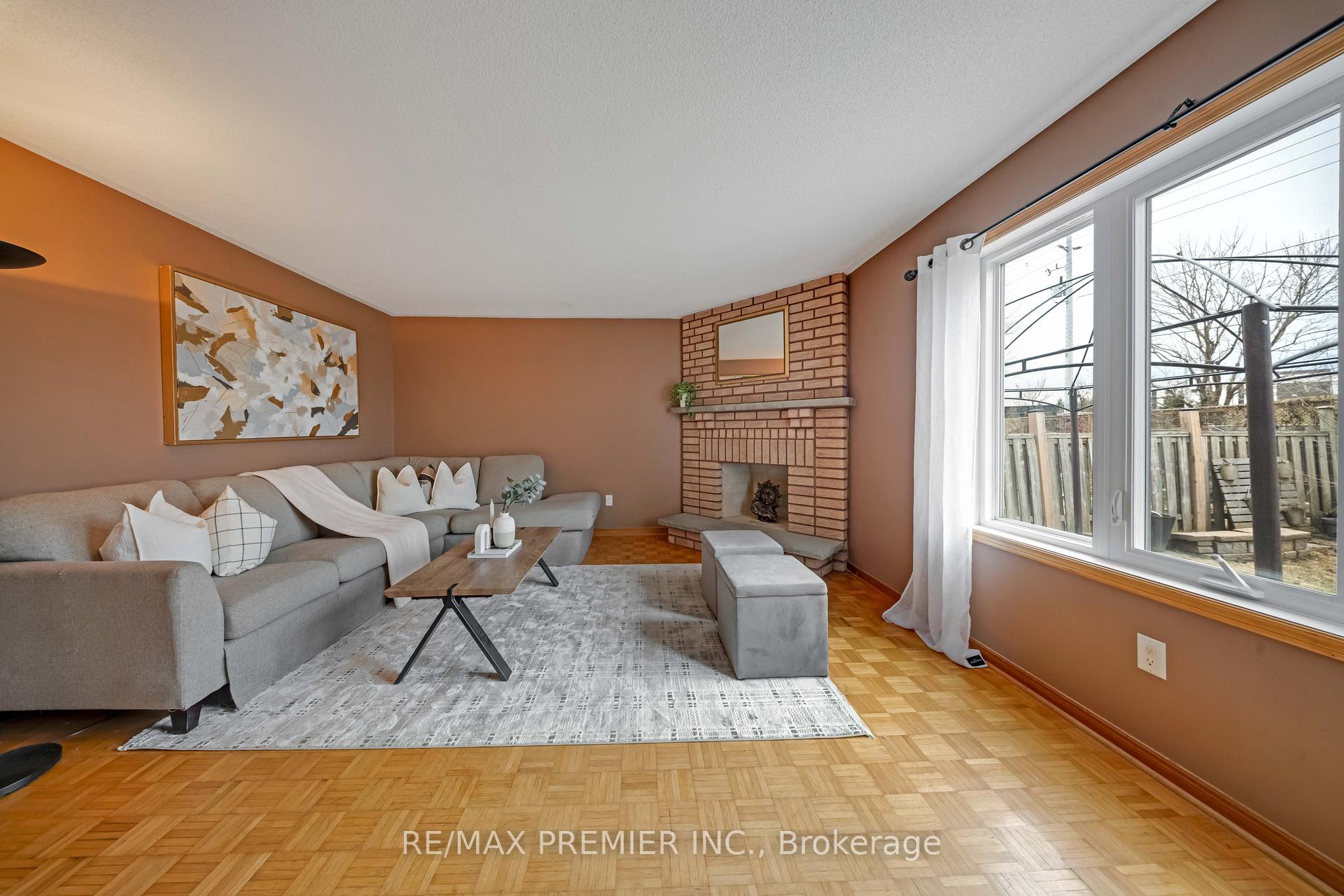 Photo 6 of 173 Andy Crescent, Vaughan, Elder Mills — HOMEH